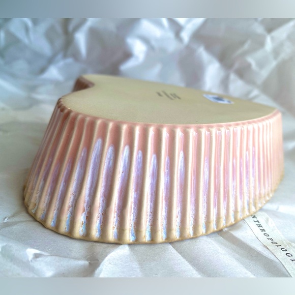 Anthropologie Heart Shaped Stoneware Ramekin Pink - Picture 2 of 7
